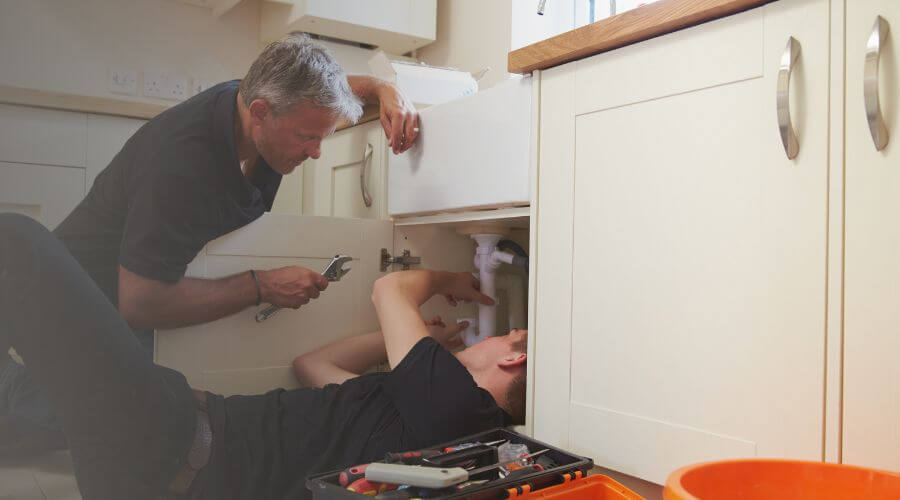 Professional burst pipe repair services in Sutherland Springs, TX
